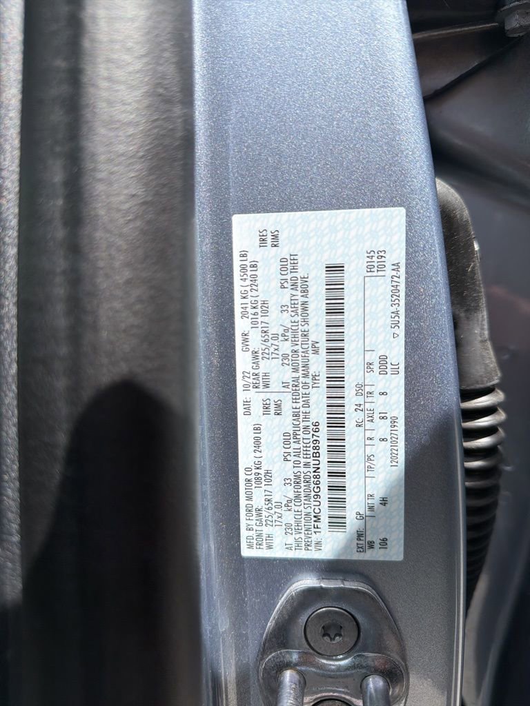 Used 2022 Ford Escape SE image 14