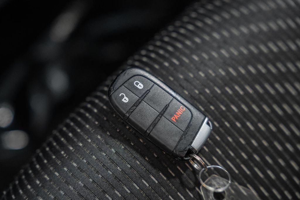 Used 2019 Dodge Journey SE w/ Premium Group FWD image 40