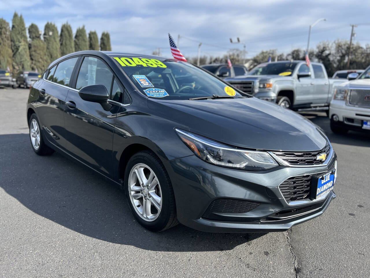 Used 2017 Chevrolet Cruze LT w/ Convenience Package image 1