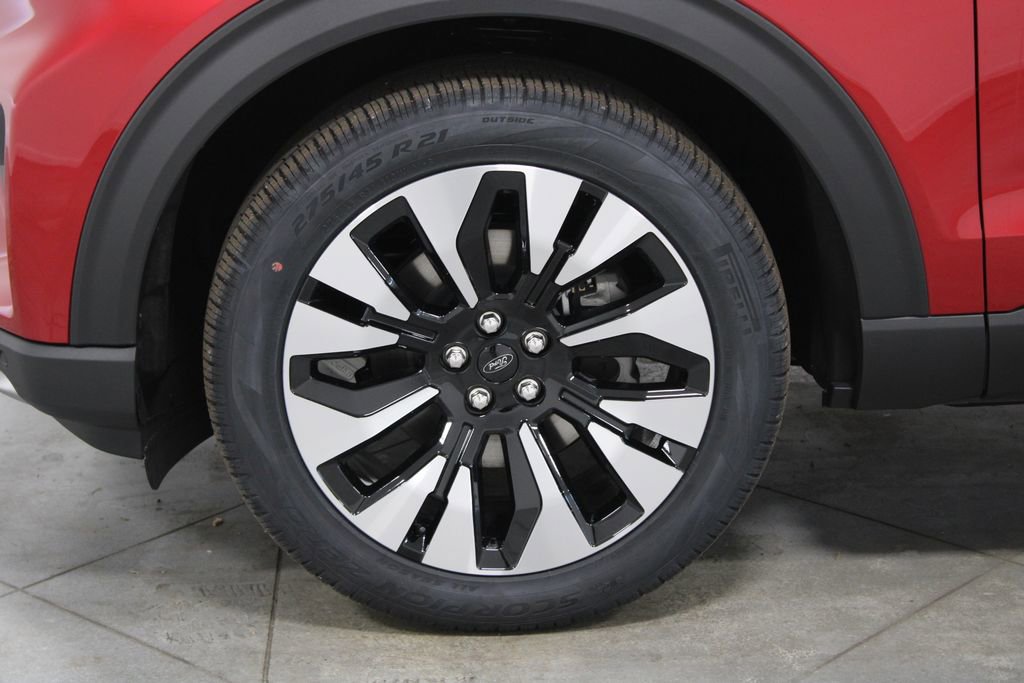 New 2026 Ford Explorer Platinum w/ LUX Leather Package image 18