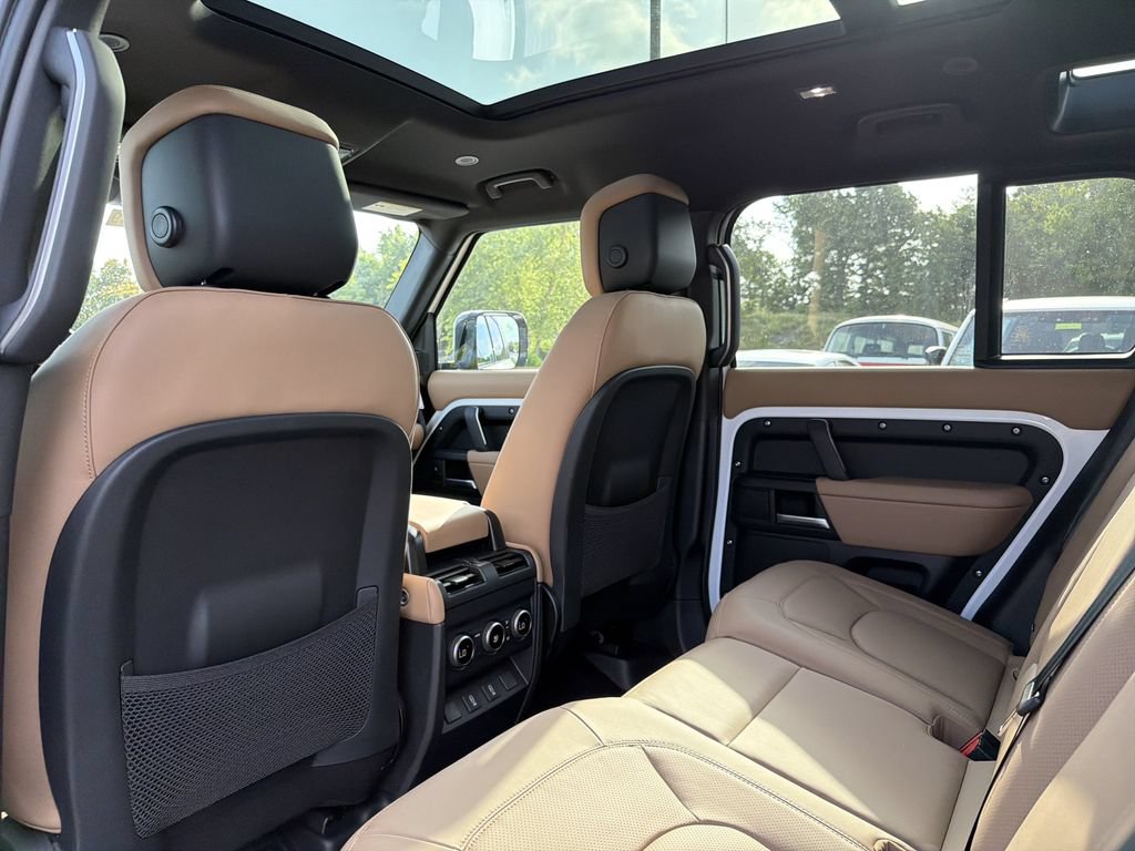 New 2026 Land Rover Defender 110 S AWD/4WD image 11