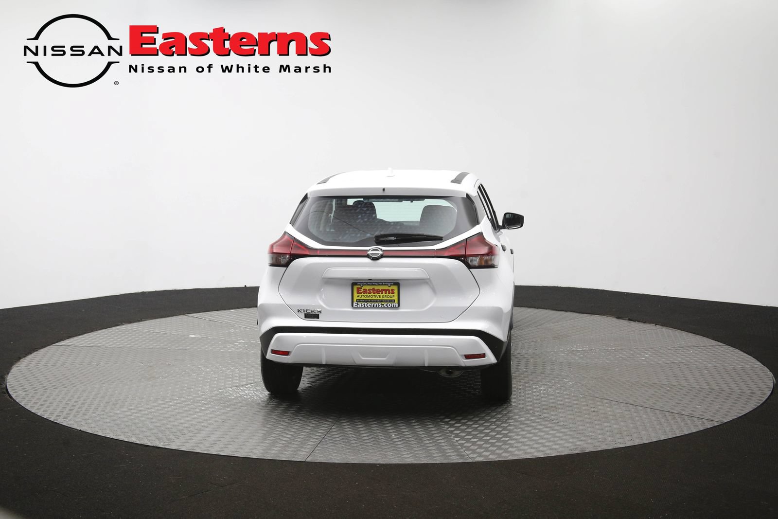 Used 2023 Nissan Kicks S FWD image 37