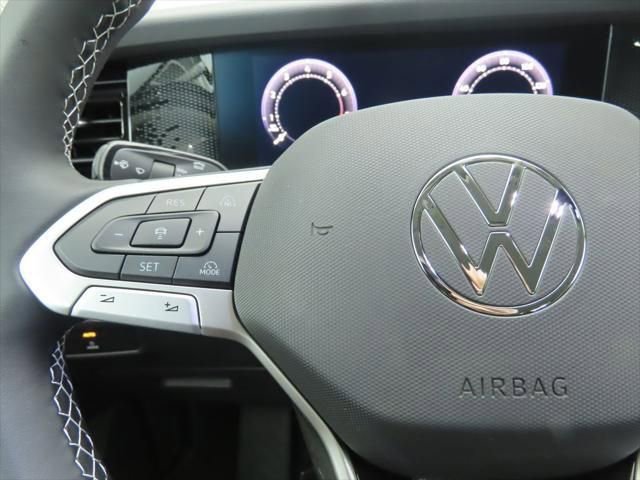 New 2026 Volkswagen Tiguan SE image 11