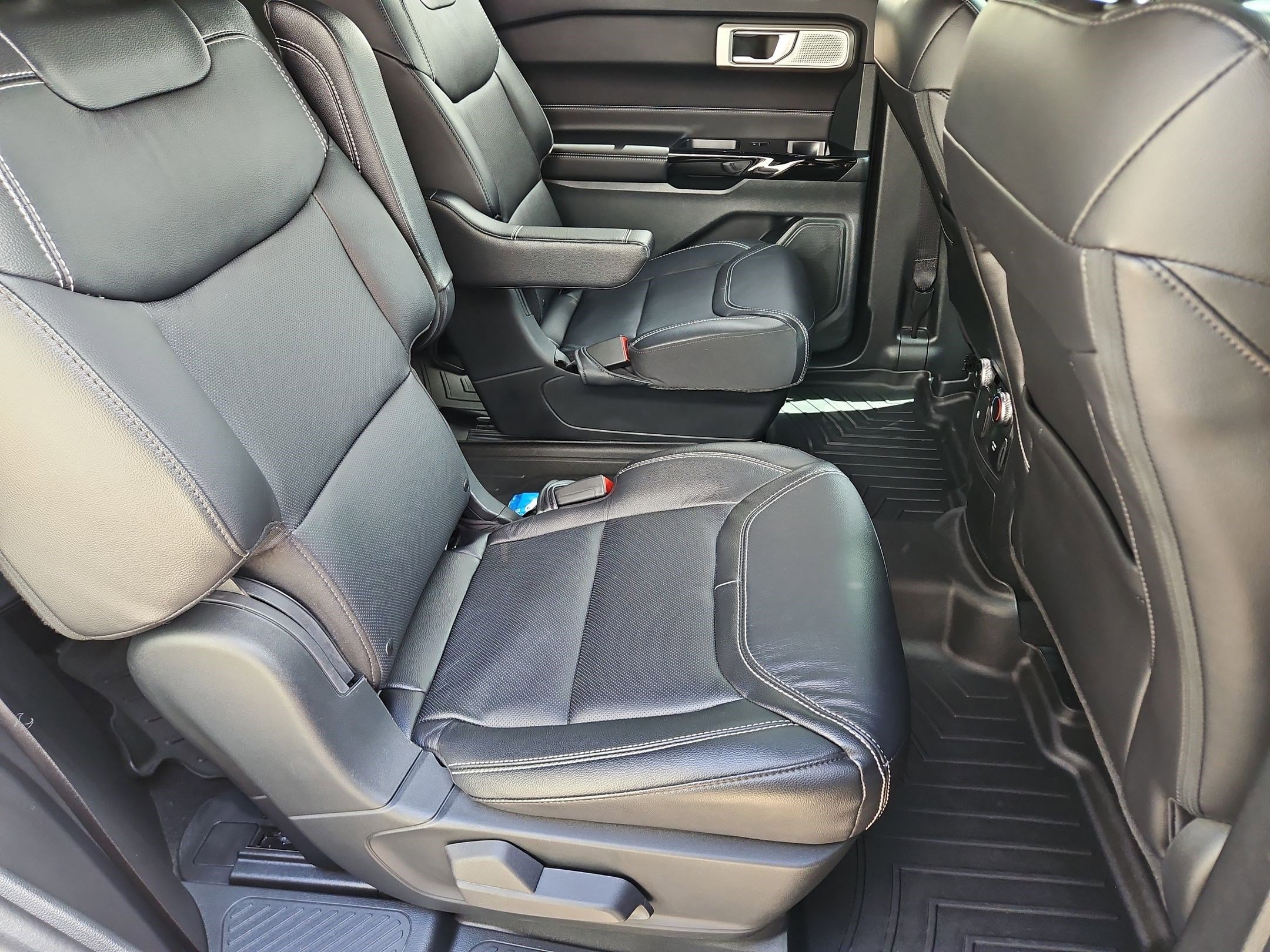 Used 2023 Ford Explorer ST w/ Equipment Group 401A image 28