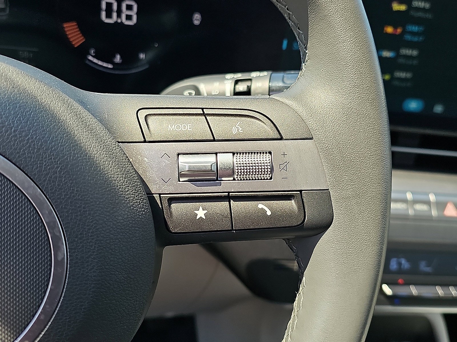 Used 2024 Hyundai Kona SEL image 22