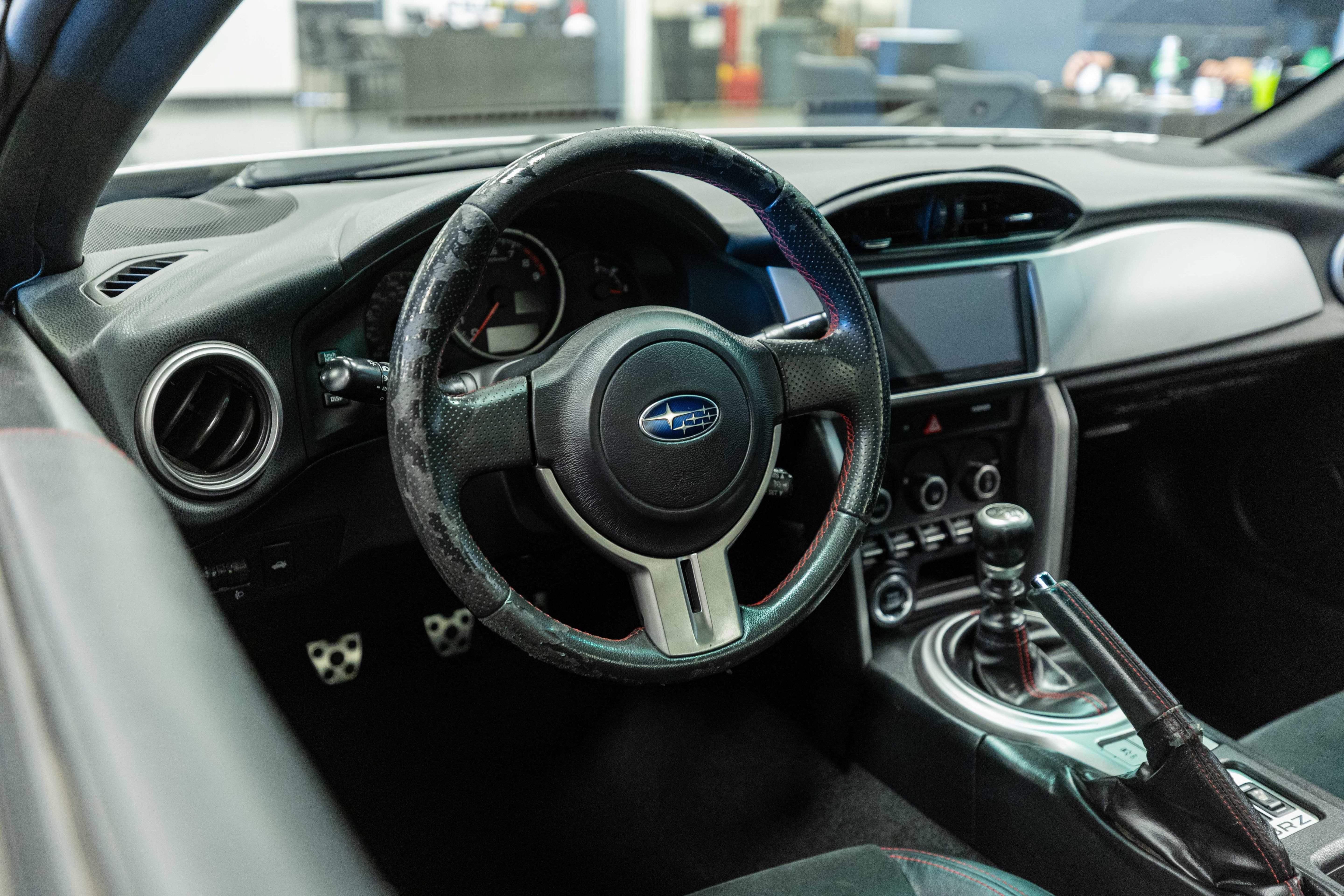 Used 2014 Subaru BRZ Limited w/ Popular Package #1B RWD image 10