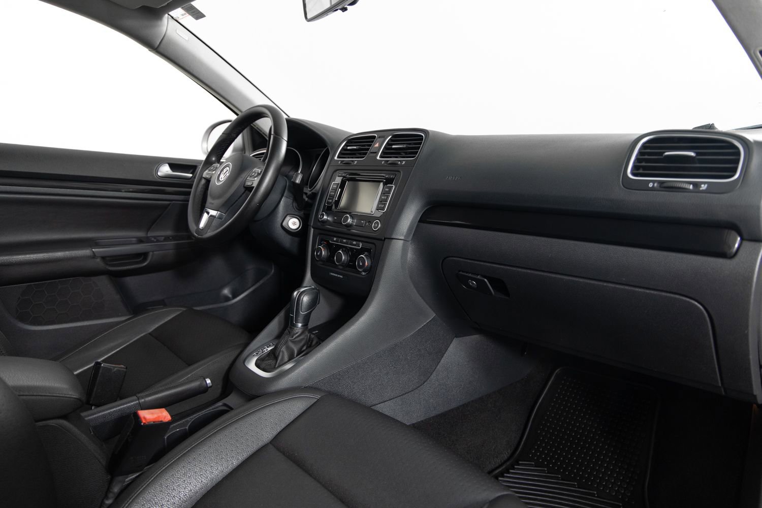 Used 2014 Volkswagen Jetta TDI image 25