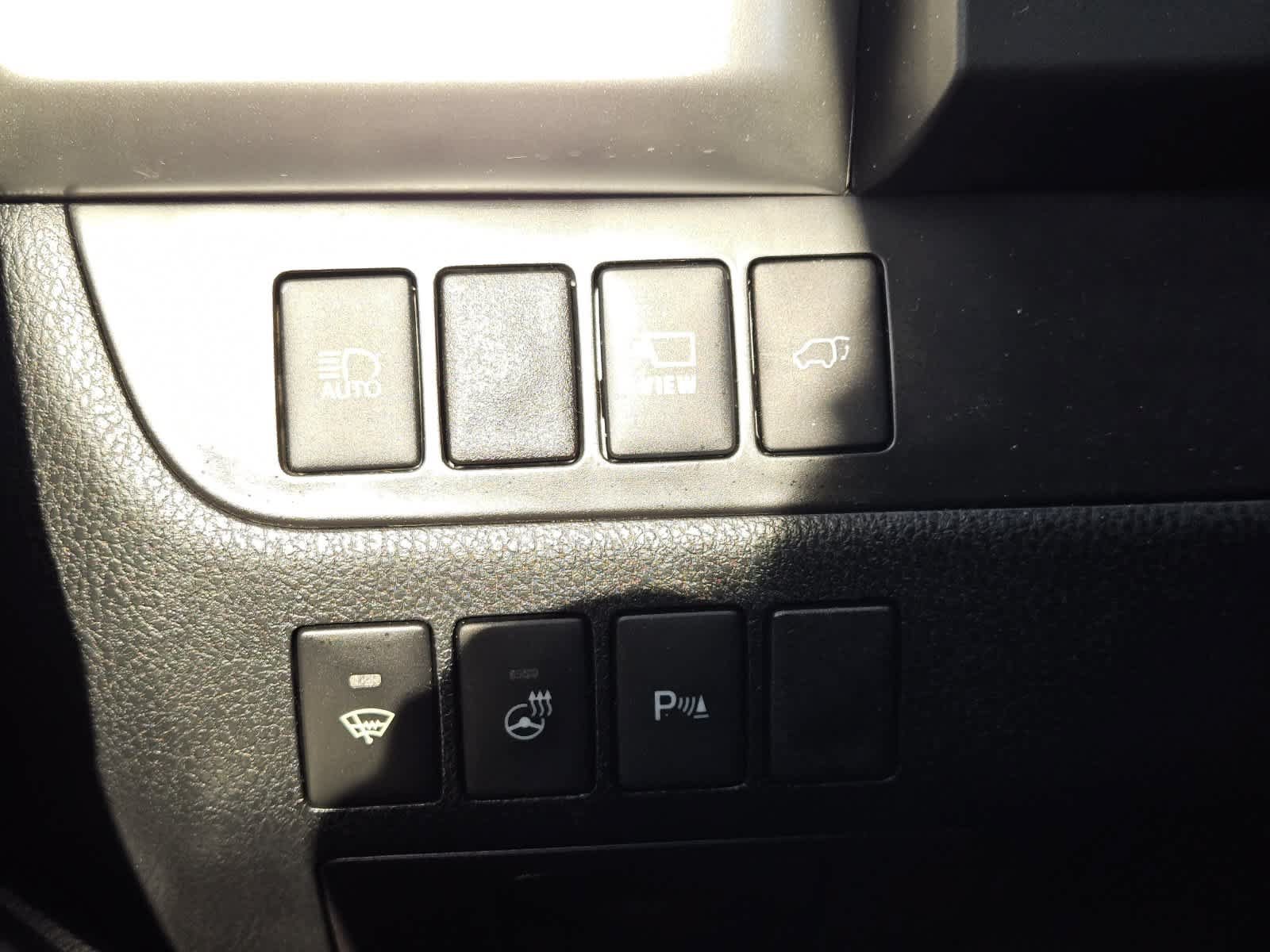 Used 2019 Toyota Highlander Limited Platinum w/ Carpet Mat Package (TMS) AWD/4WD image 20