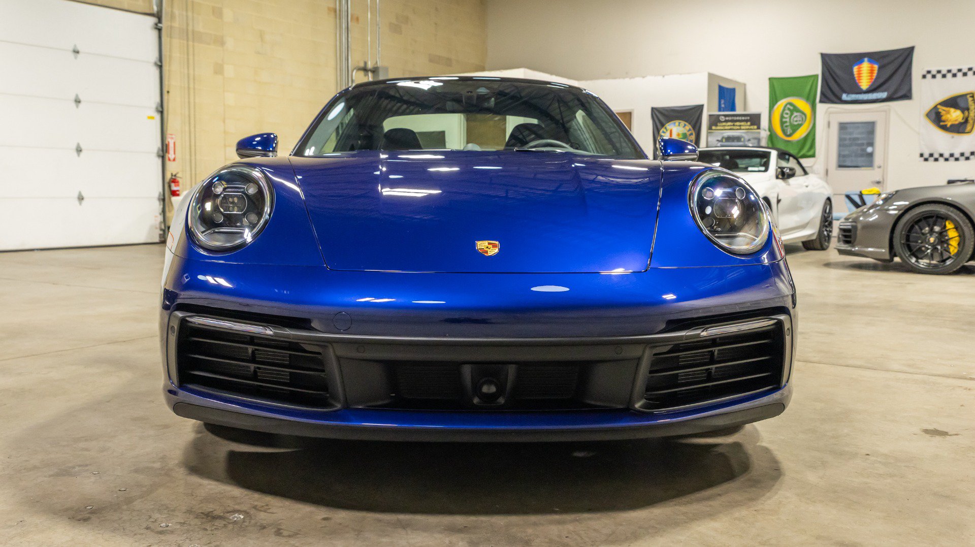 Used 2020 Porsche 911 Carrera w/ Premium Package RWD image 15