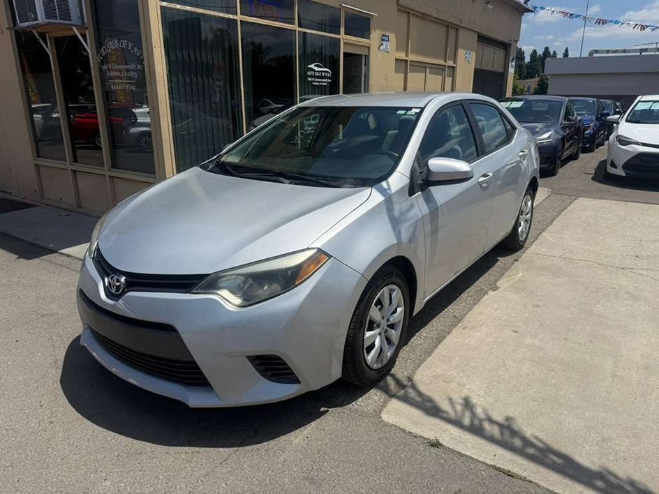 Used 2016 Toyota Corolla LE FWD image 12