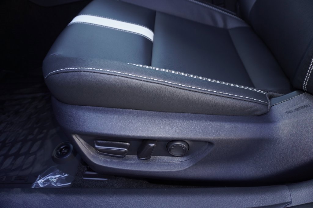 New 2026 Toyota Camry Hybrid image 7