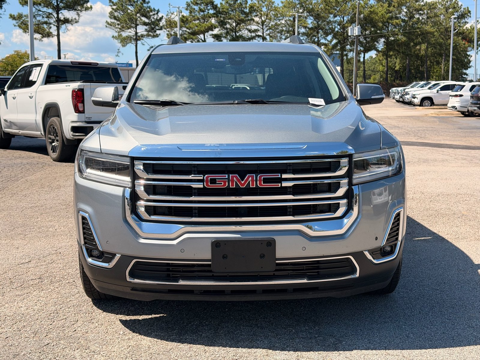 Used 2023 GMC Acadia SLT FWD image 6
