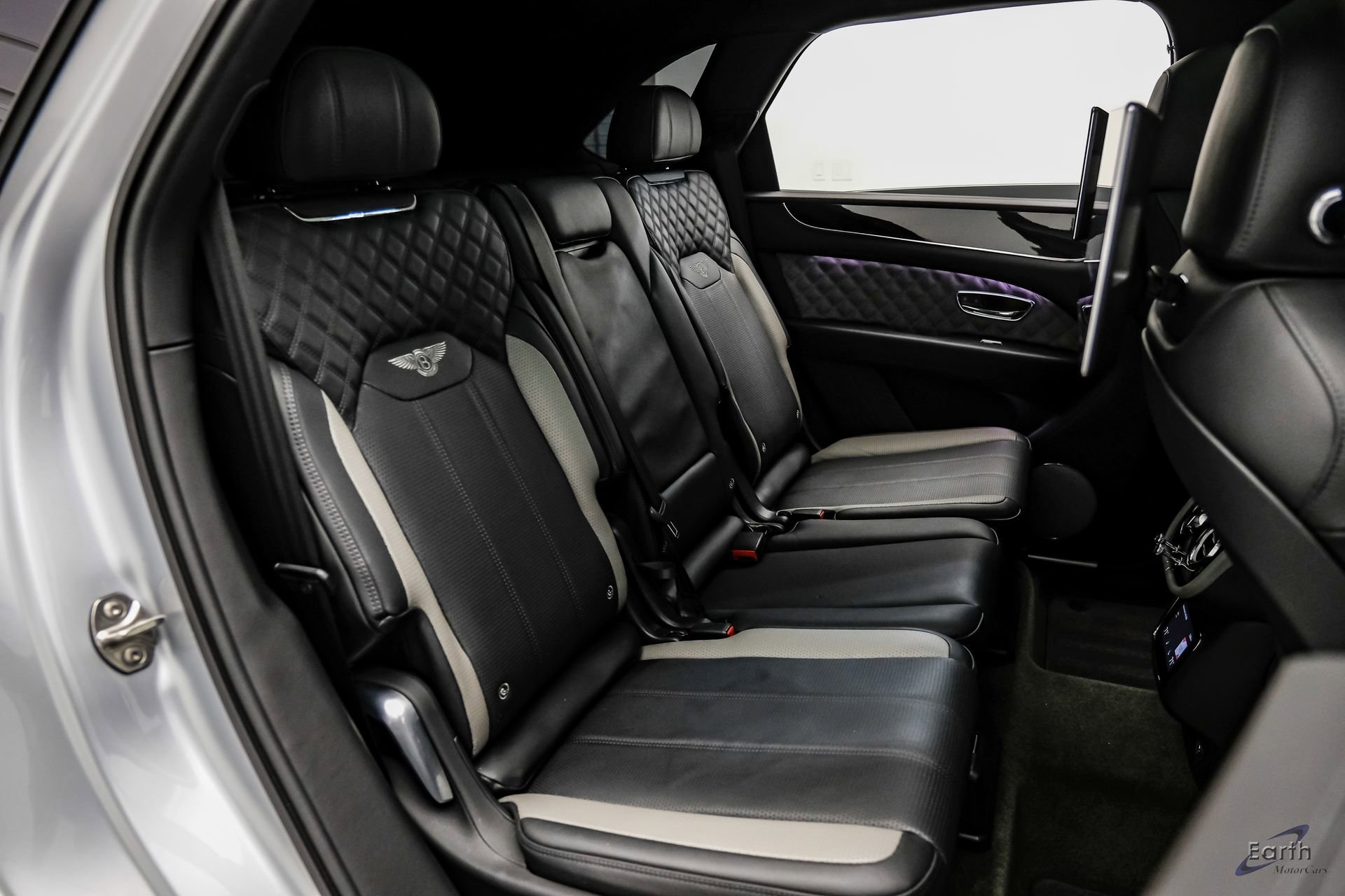 Used 2022 Bentley Bentayga AWD/4WD image 86