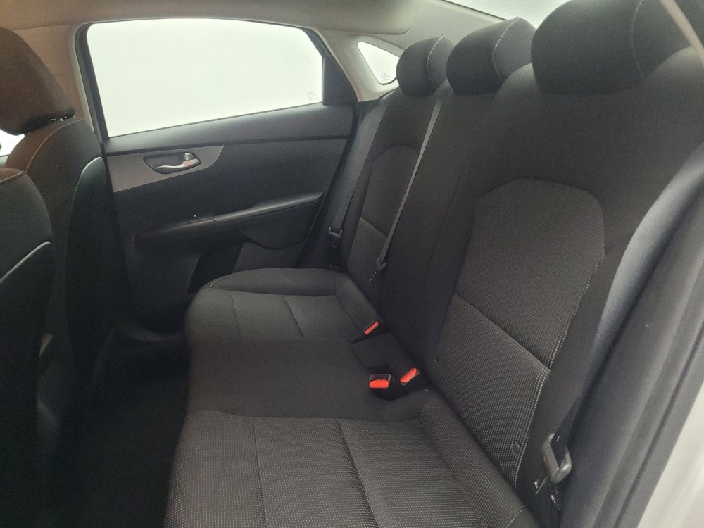 Used 2019 Kia Forte LXS FWD image 18