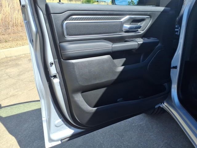 New 2026 RAM 1500 4x4 Crew Cab image 18