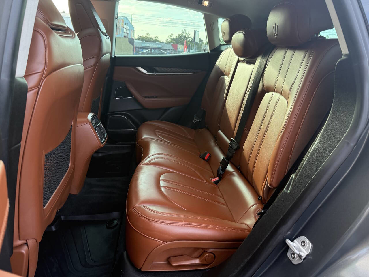 Used 2018 Maserati Levante GranSport AWD/4WD image 20