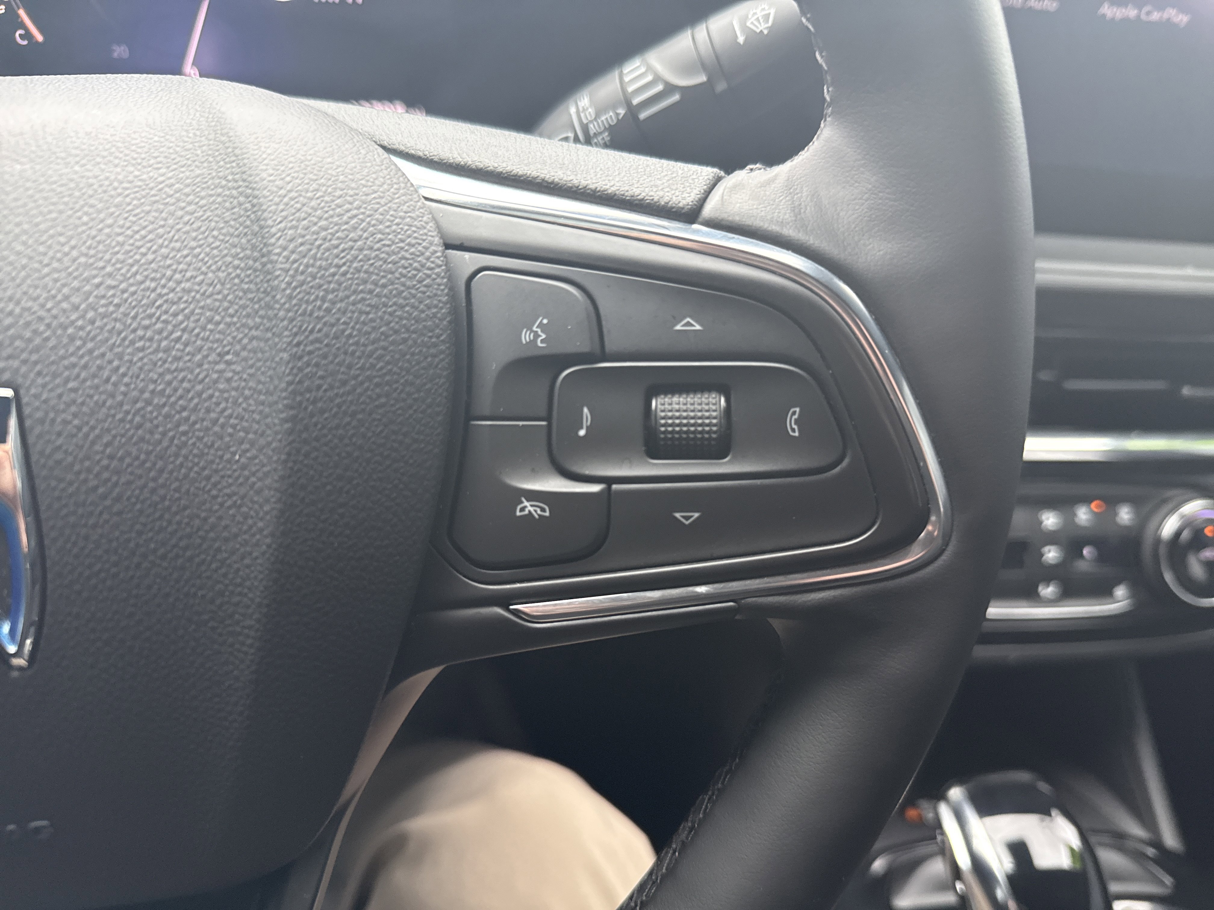 Used 2025 Buick Envista Sport Touring w/ Convenience I Package image 20