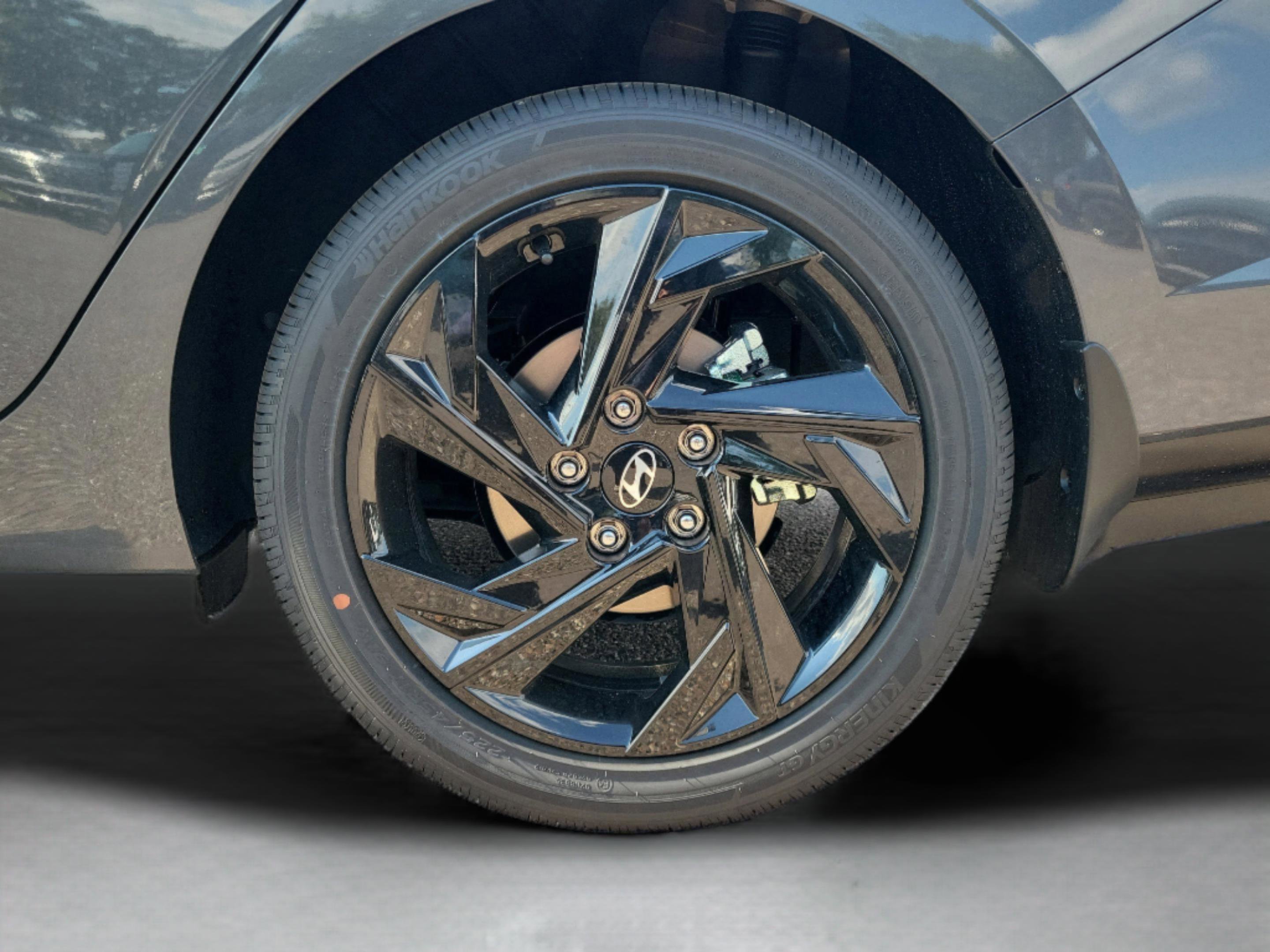 New 2026 Hyundai Elantra SEL Sport image 33