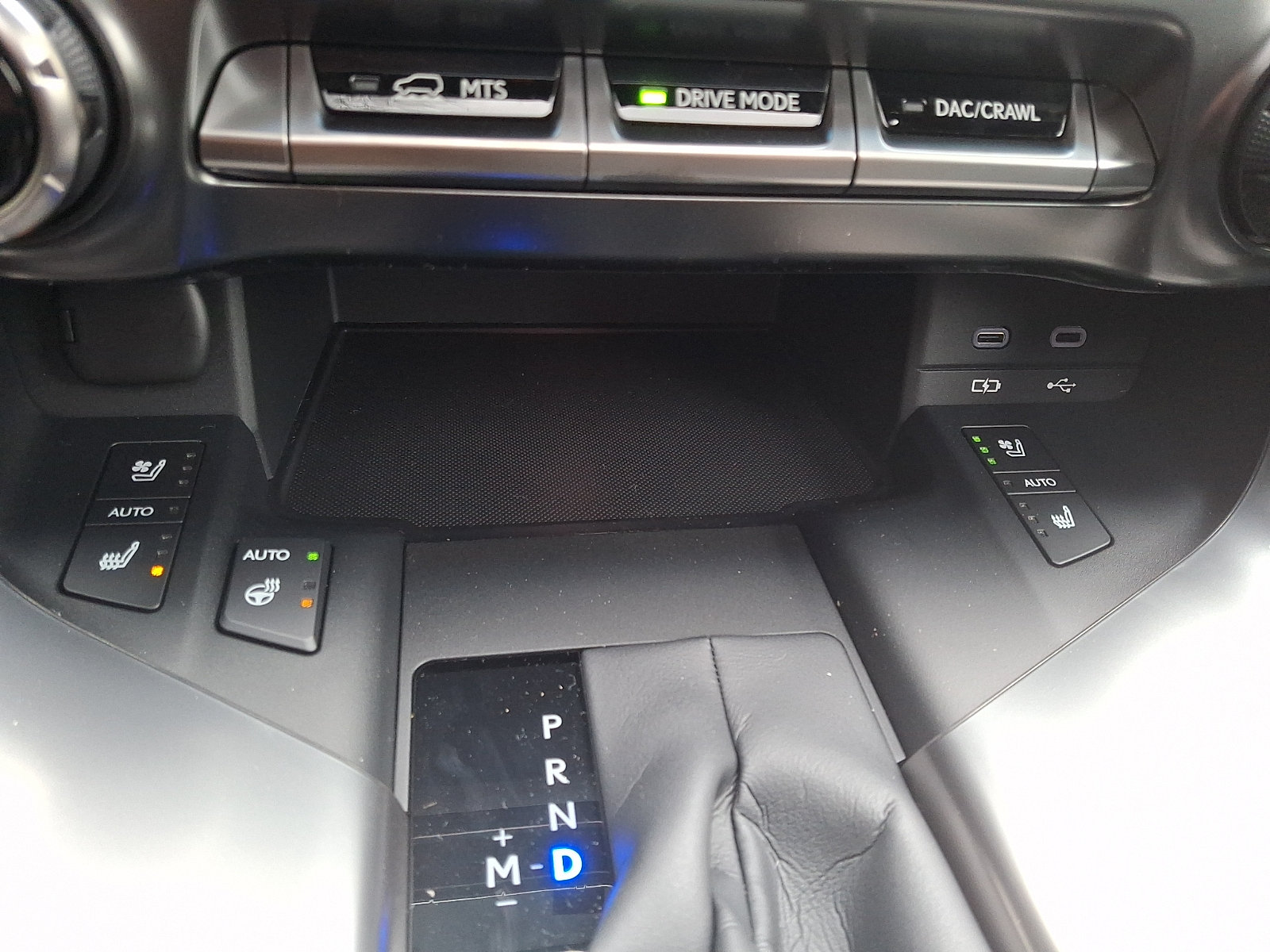 New 2026 Lexus LX 600 F Sport AWD/4WD image 13