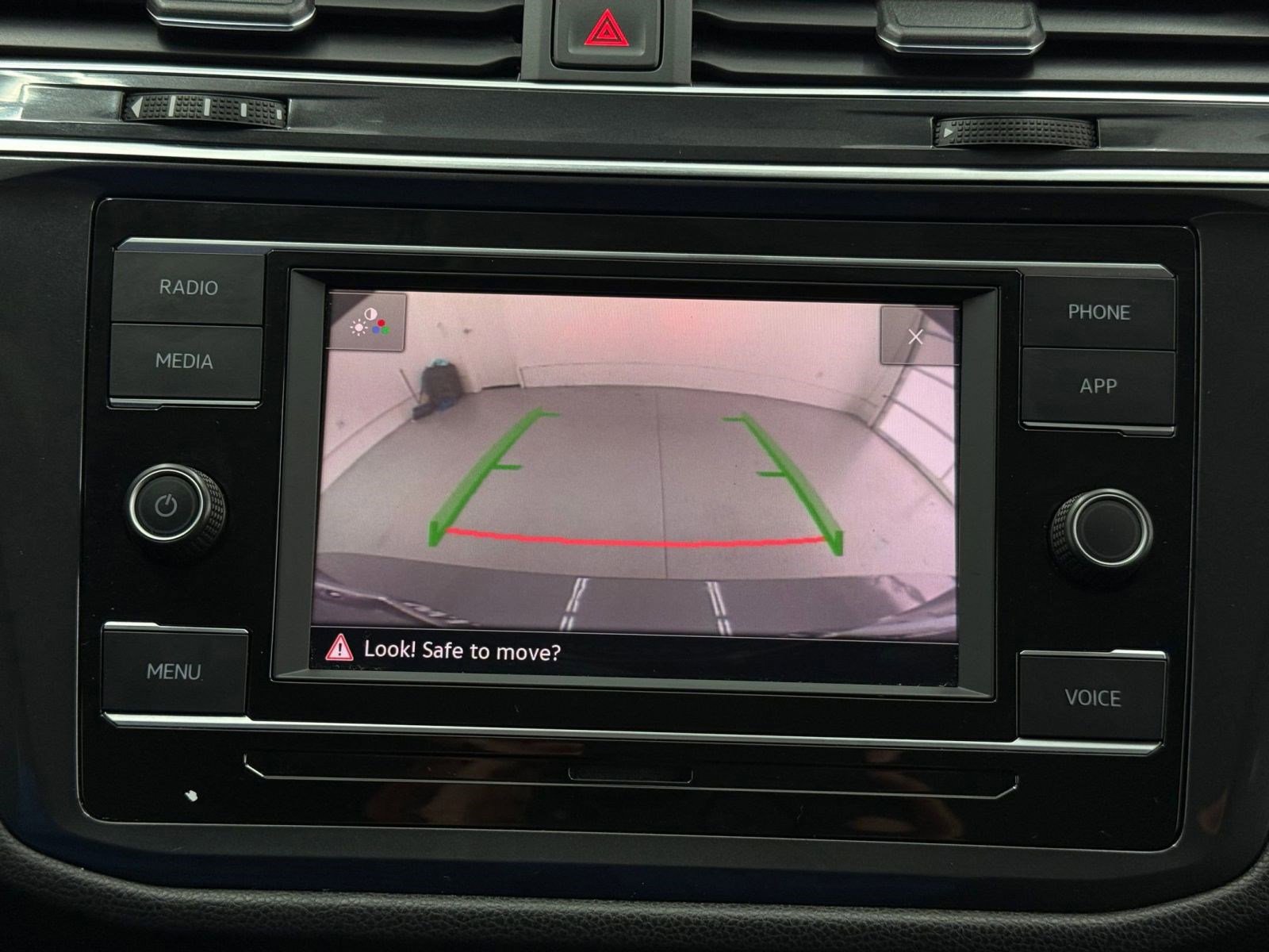 Used 2023 Volkswagen Tiguan S image 30