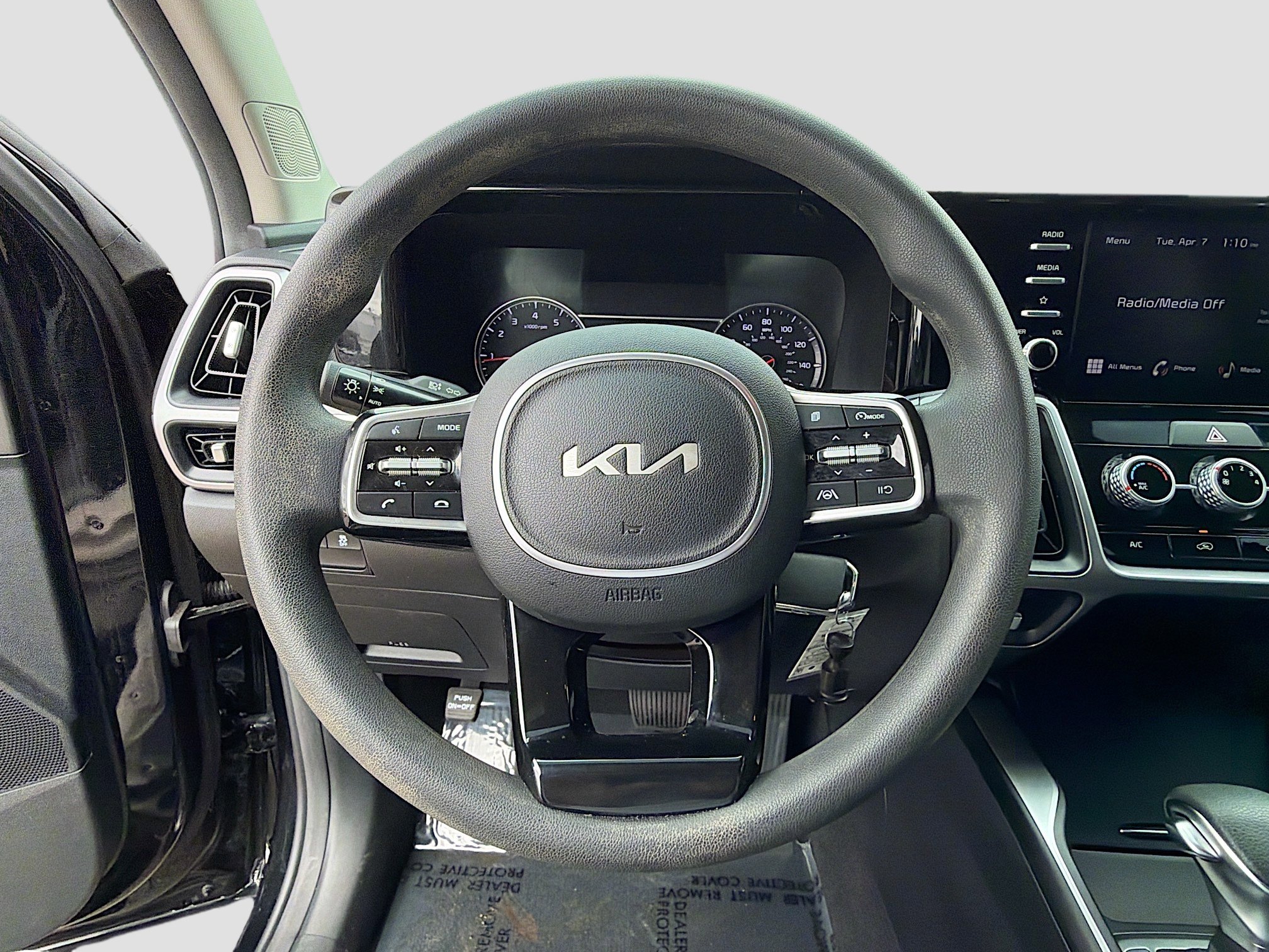 Used 2023 Kia Sorento LX image 37