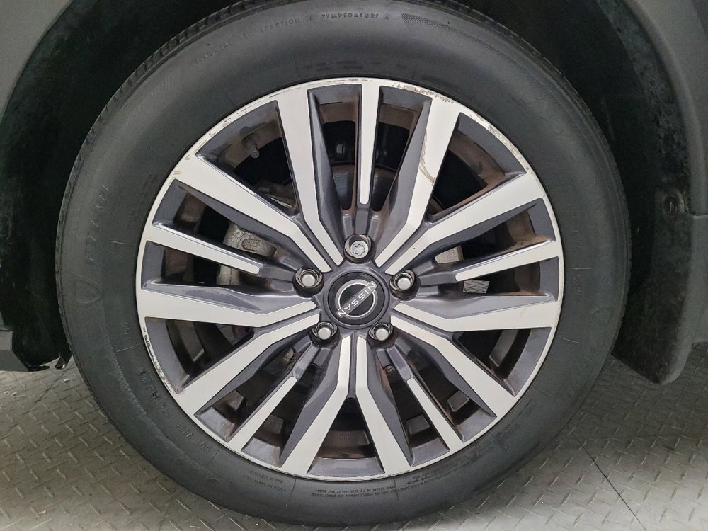 Used 2023 Nissan Kicks SV image 31