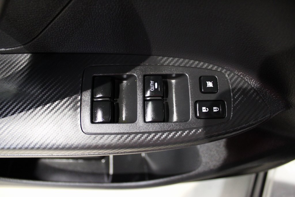 Used 2020 Mitsubishi Eclipse Cross ES image 24