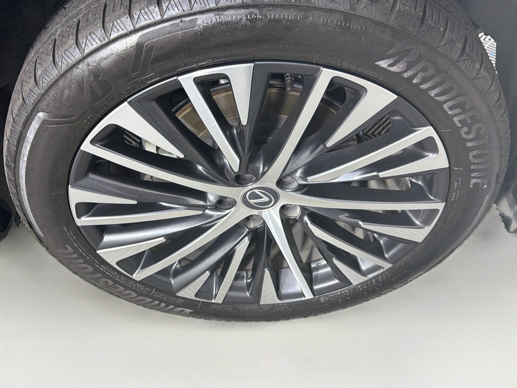 Used 2025 Lexus RX 350 Premium Plus w/ Convenience Package AWD/4WD image 11