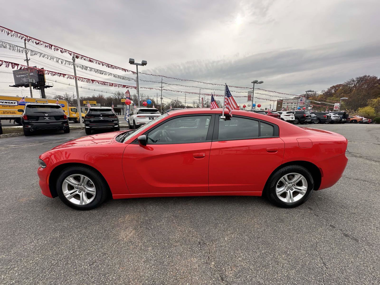 Used 2023 Dodge Charger SXT image 6