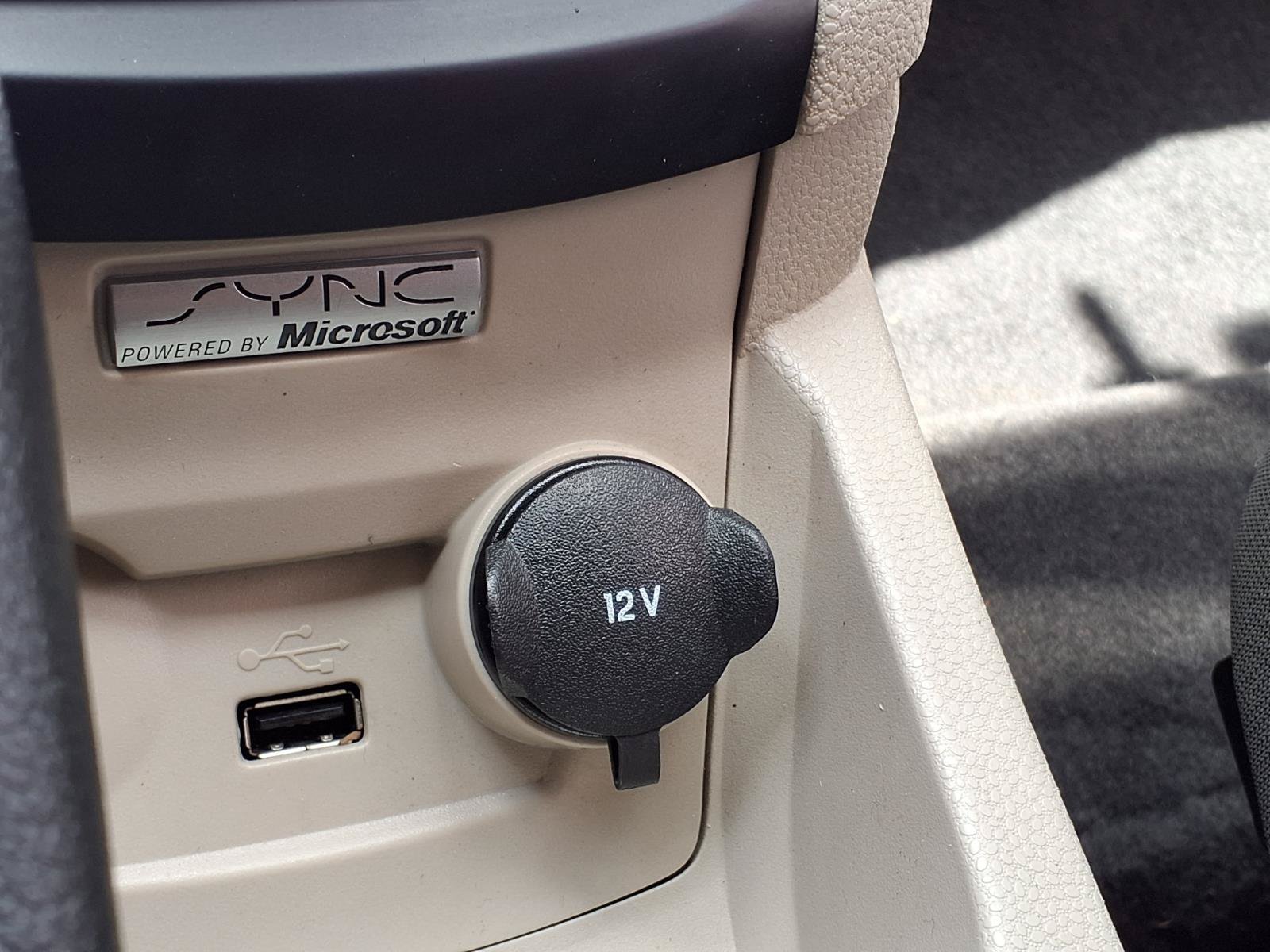 Used 2012 Ford Fiesta SE FWD image 25