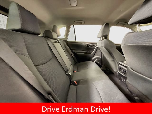 Used 2022 Toyota RAV4 LE FWD image 27