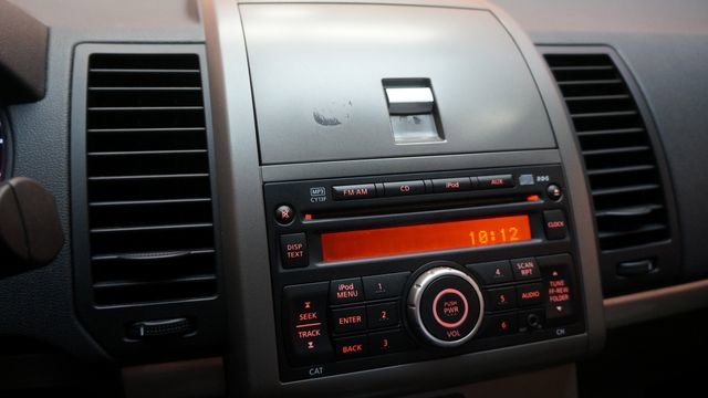 Used 2010 Nissan Sentra 2.0 SR image 15