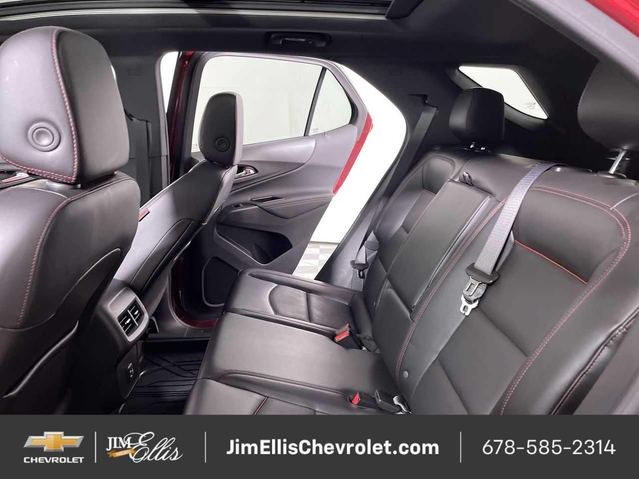 Certified 2022 Chevrolet Equinox RS w/ RS Leather Package FWD image 2