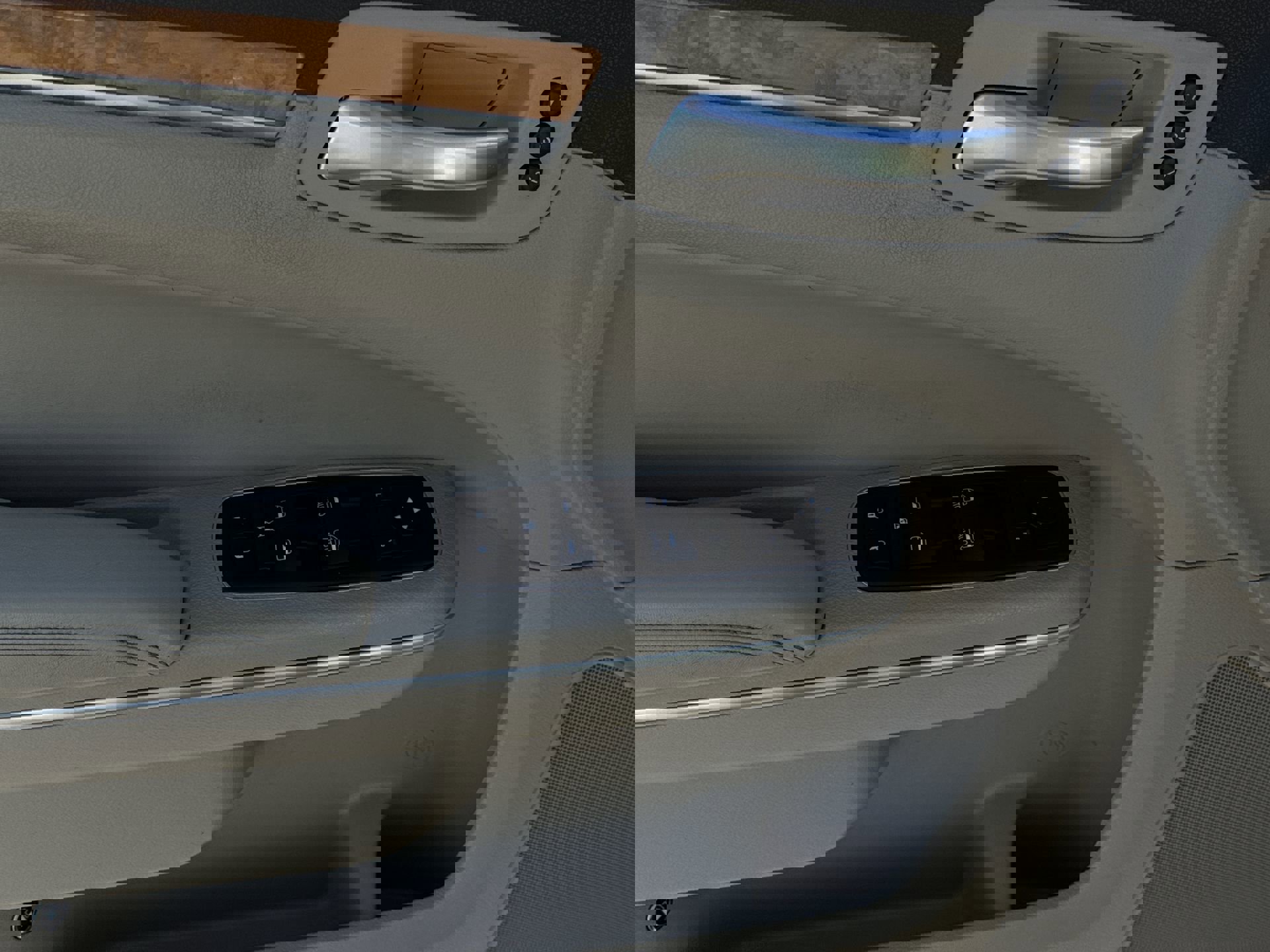 Used 2013 Chrysler 300 C image 23