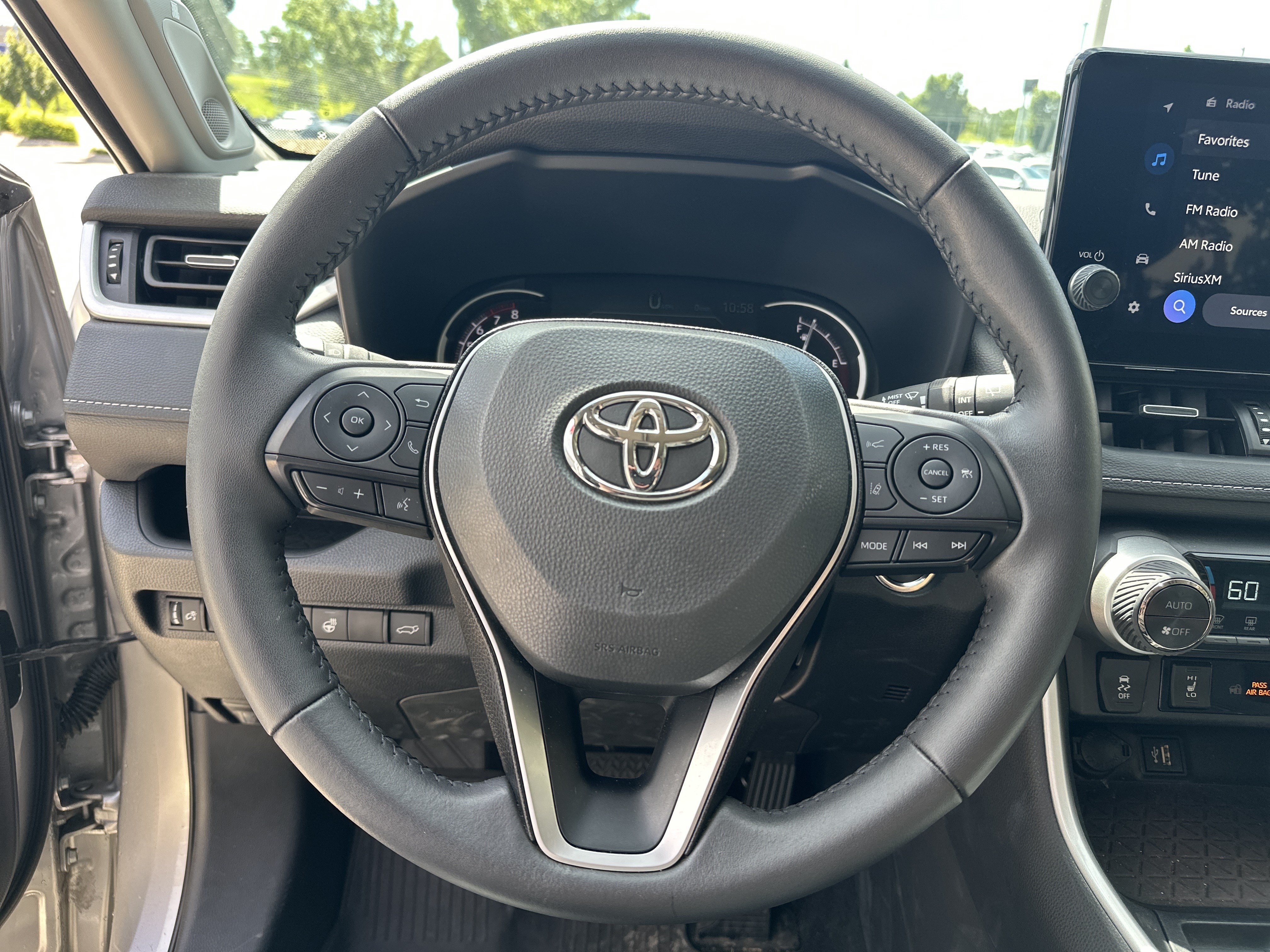 Used 2025 Toyota RAV4 XLE Premium w/ Weather Package AWD/4WD image 17