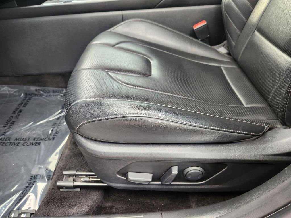 Used 2024 Hyundai Elantra Limited image 24