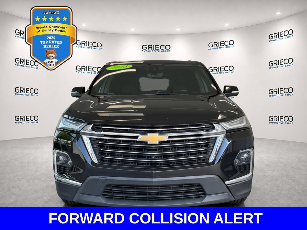 Used 2023 Chevrolet Traverse LT w/ Rear Camera Mirror Package AWD/4WD image 2