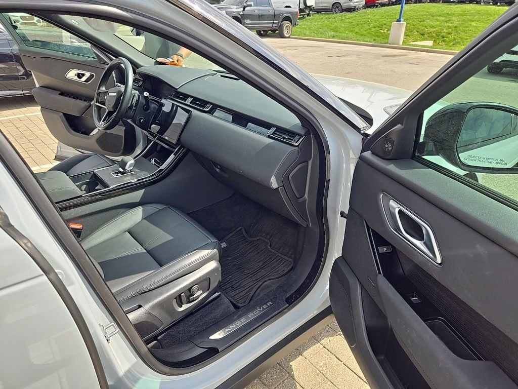 Used 2024 Land Rover Range Rover Velar Dynamic SE image 20