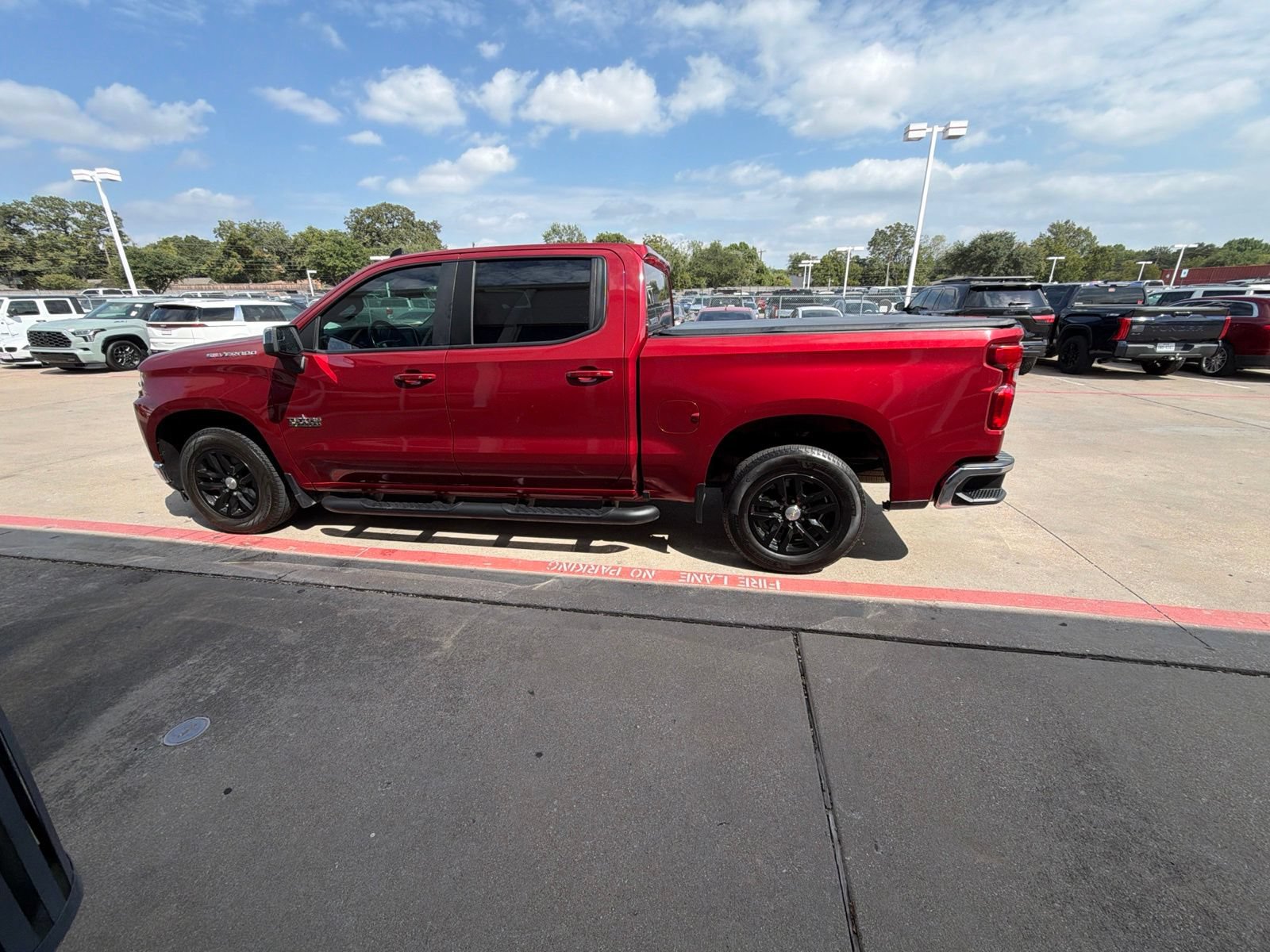 Used 2019 Chevrolet Silverado 1500 LT w/ Texas Edition RWD image 4
