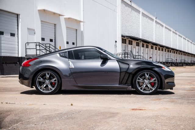 Used 2010 Nissan 370Z Touring w/ Sport Pkg RWD image 10