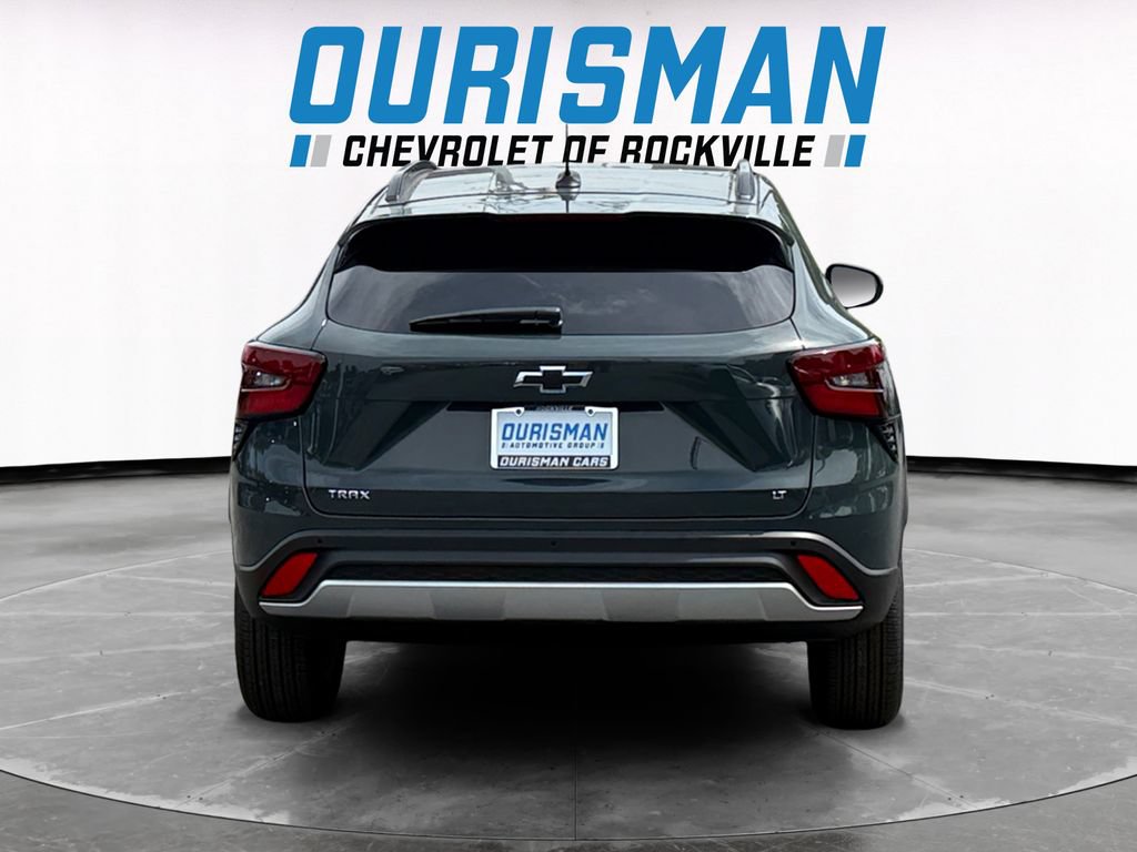 New 2026 Chevrolet Trax LT w/ Sunroof Package FWD image 5