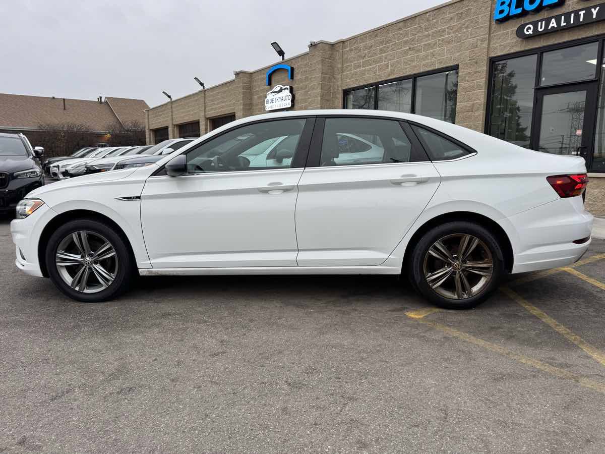 Used 2019 Volkswagen Jetta R-Line w/ R-Line Cold Weather Package FWD image 8