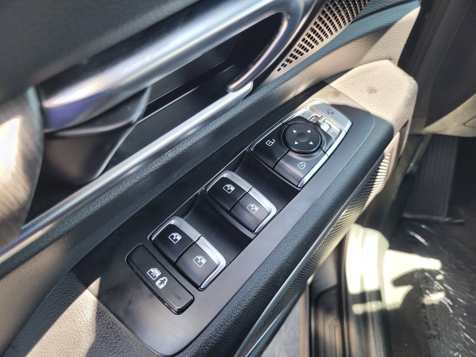 Used 2024 Kia Telluride EX FWD image 27