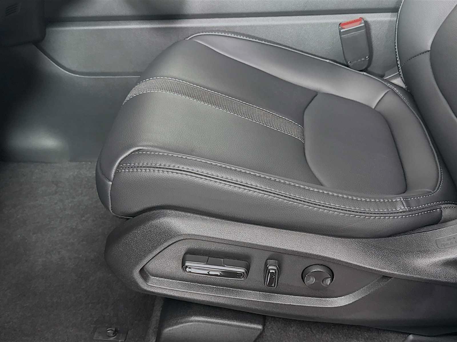Certified 2026 Honda Pilot EX-L image 18