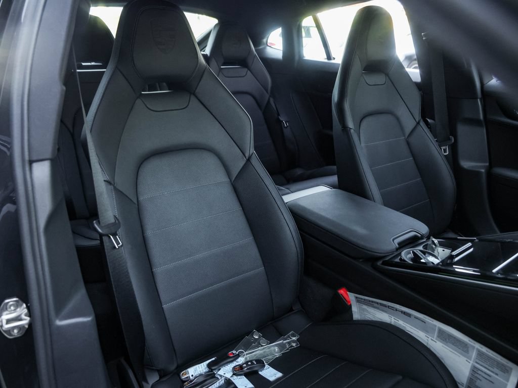 New 2026 Porsche Panamera RWD image 40