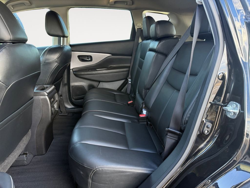 Used 2023 Nissan Murano SV image 13
