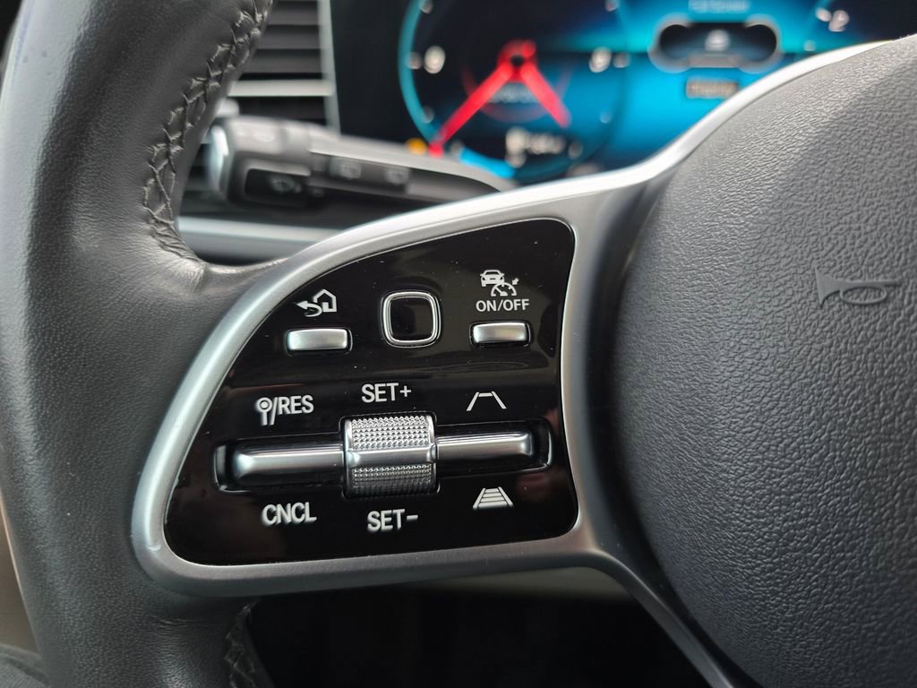 Used 2020 Mercedes-Benz GLE 350 4MATIC image 32