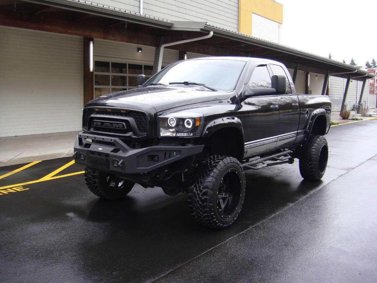 Used 2007 Dodge Ram 3500 Truck Laramie AWD/4WD image 2