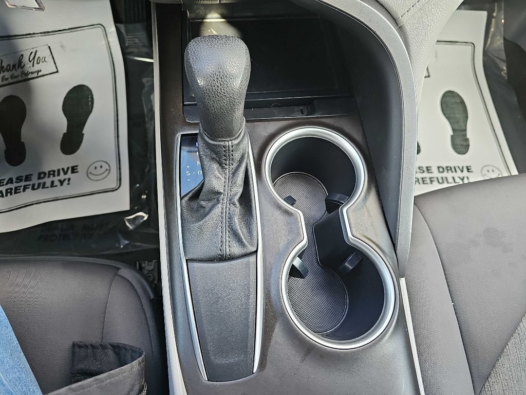Used 2021 Toyota Camry LE FWD image 40