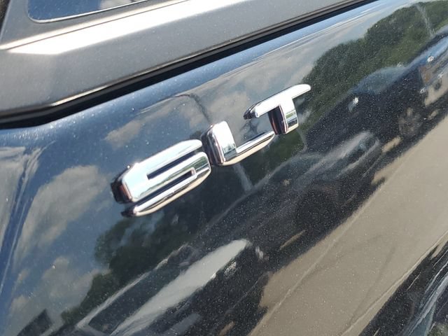 Used 2024 GMC Terrain SLT FWD image 8